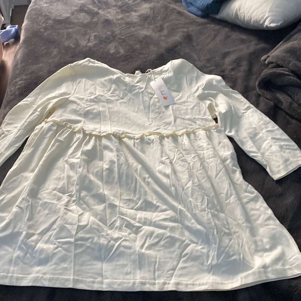 Cute ivory women top
